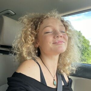 Meet your Posher, Robin